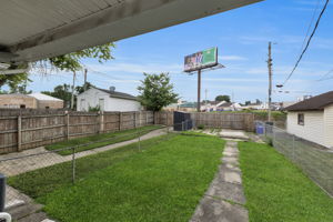  Photo 24
