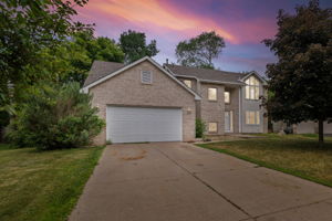 Welcome Home to 706 Meadow Ln