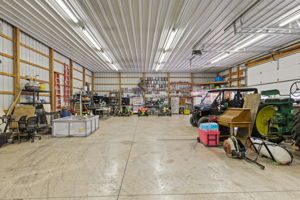  Photo 47