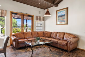 Lounge(5)