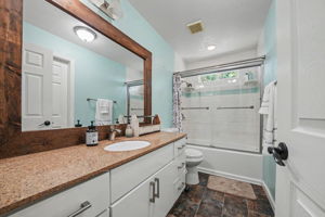  Photo 49