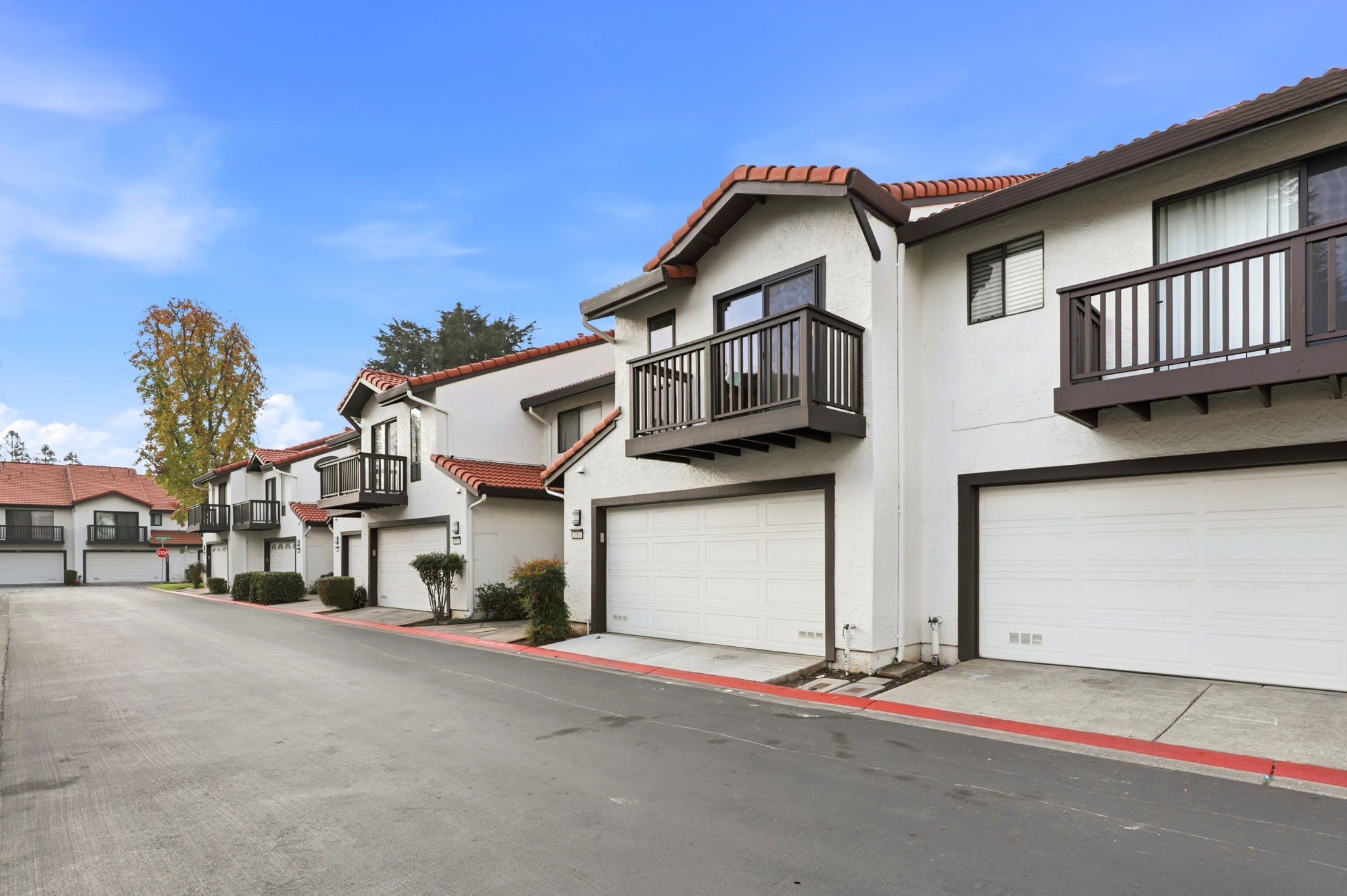 002_f8_7067 Mt Vernon Way