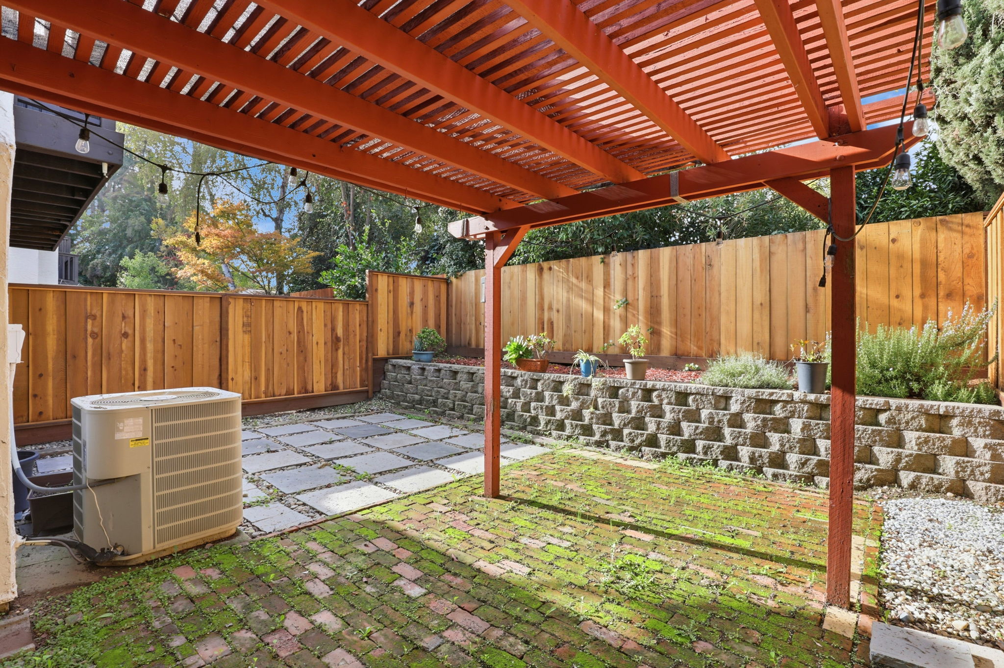 032_f8_7067 Mt Vernon Way