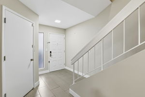 005_f8_7067 Mt Vernon Way