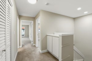 014_f8_7067 Mt Vernon Way