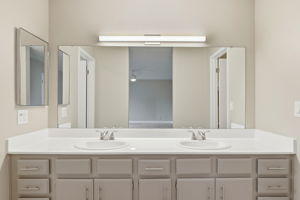 025_f8_7067 Mt Vernon Way