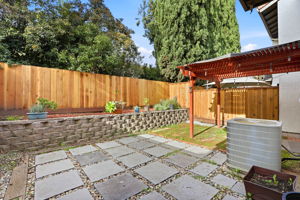 033_f8_7067 Mt Vernon Way