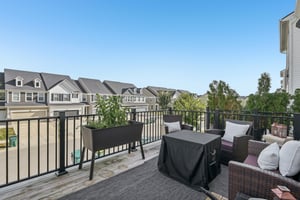 Axford Bay Dr-S0909-042.jpg