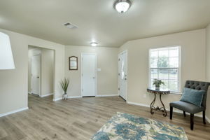 Foyer/Flex Space