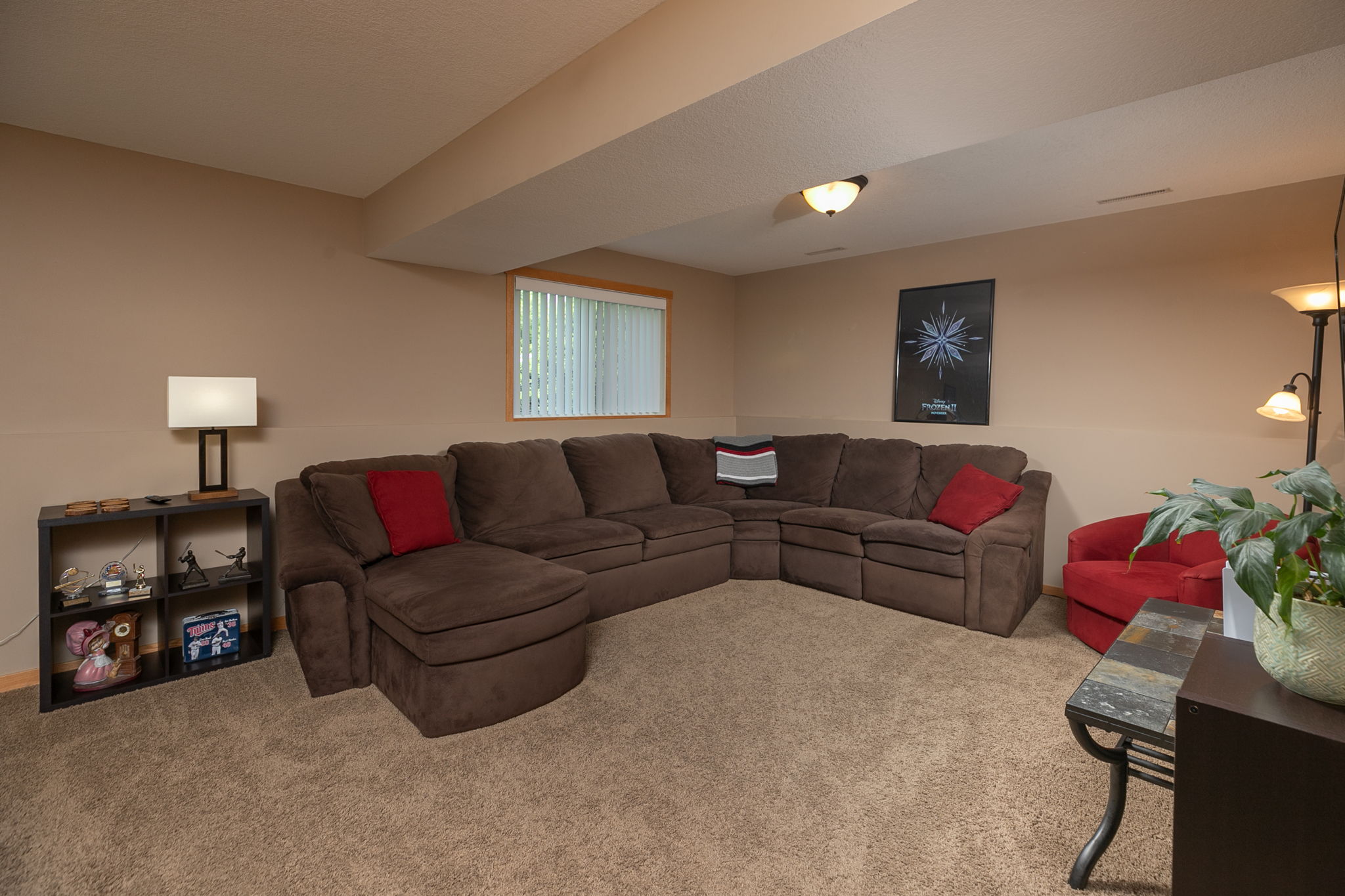 23-Family Room