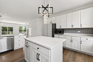 707 Neubauer Circle, Lindenhurst, IL 60046_004