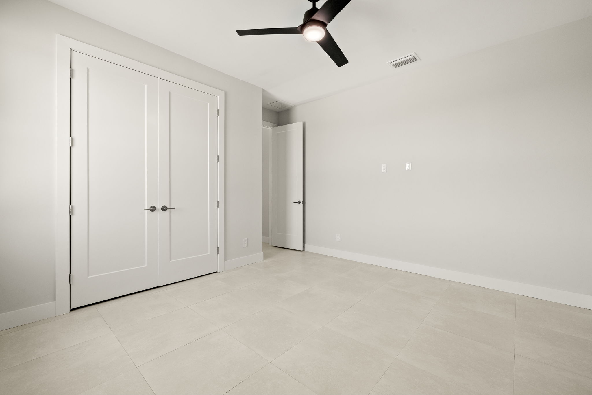 Guest Bedroom 1 - 2 of 2