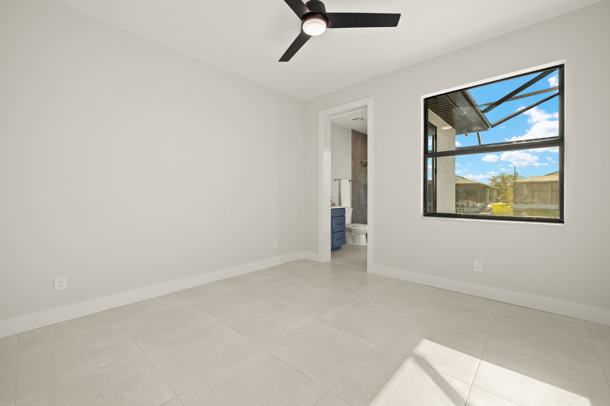 Guest Bedroom 2 - 1 of 2