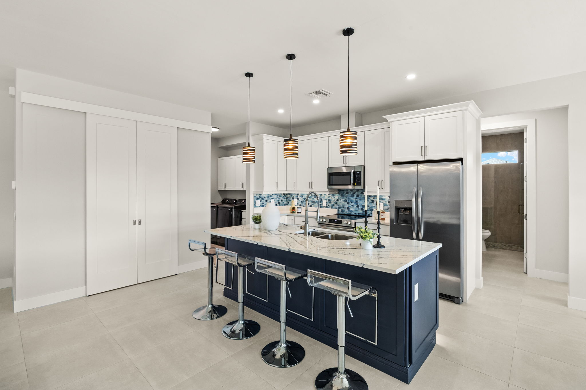 Breakfast Bar 2 of 2