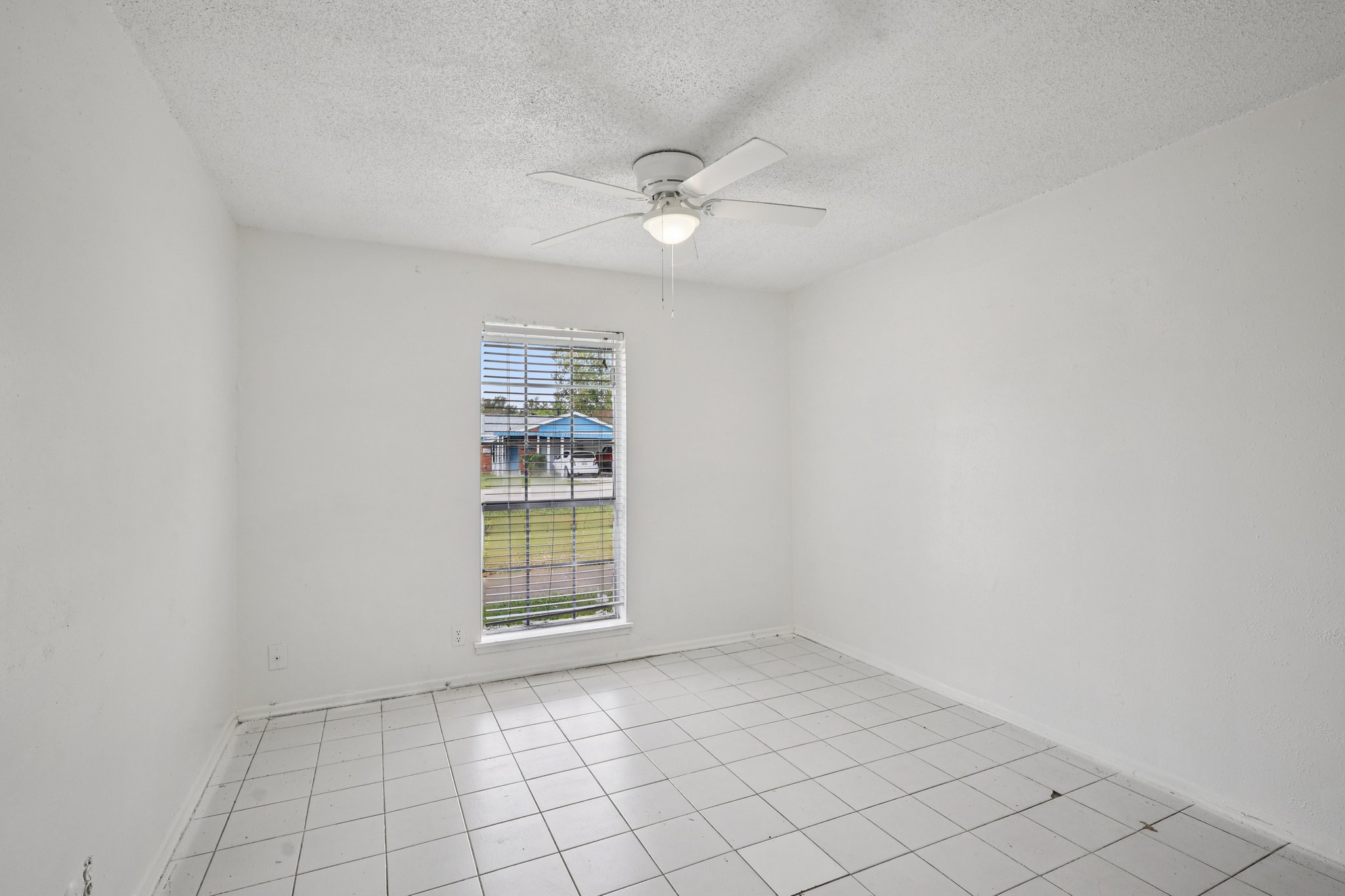 S 2nd St-S2011-012.jpg