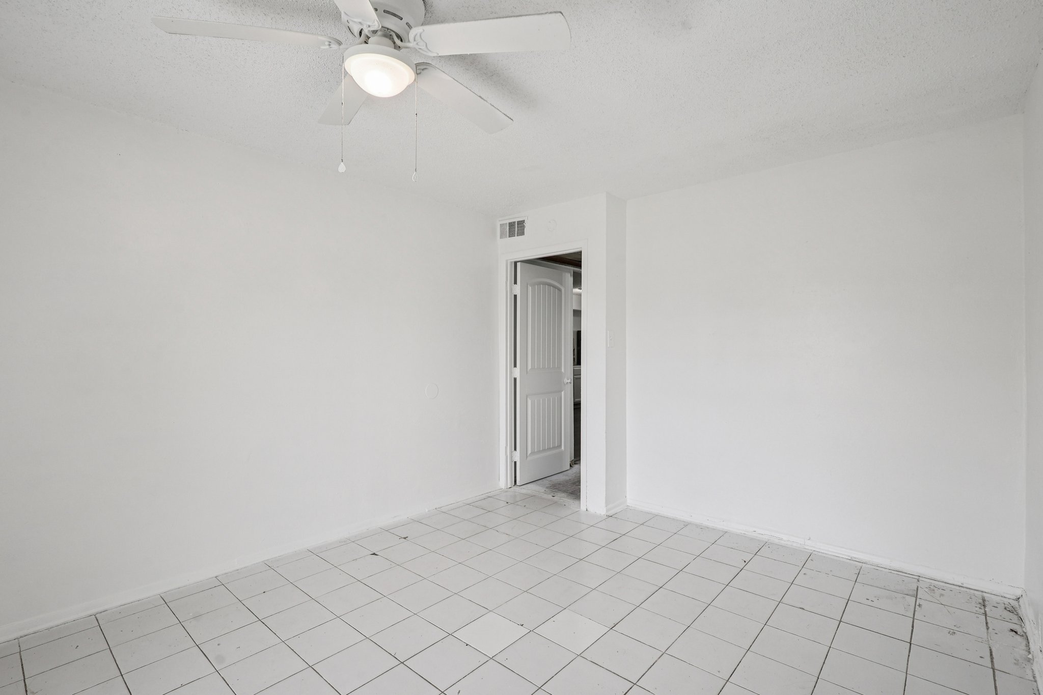 S 2nd St-S2011-013.jpg