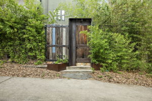  Photo 32