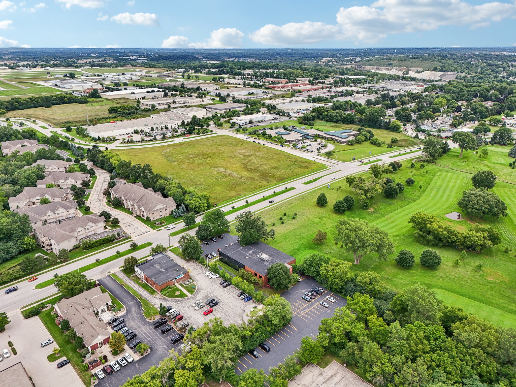 W Moreland Blvd-S2108-057.jpg