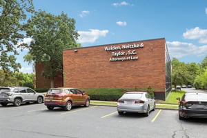 W Moreland Blvd-S2108-002.jpg