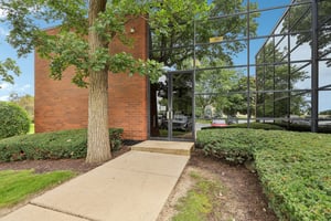 W Moreland Blvd-S2108-005.jpg