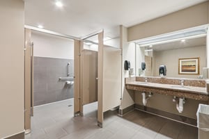 W Moreland Blvd-S2108-018.jpg