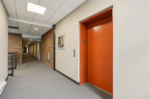 W Moreland Blvd-S2108-021.jpg