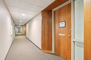 W Moreland Blvd-S2108-024.jpg