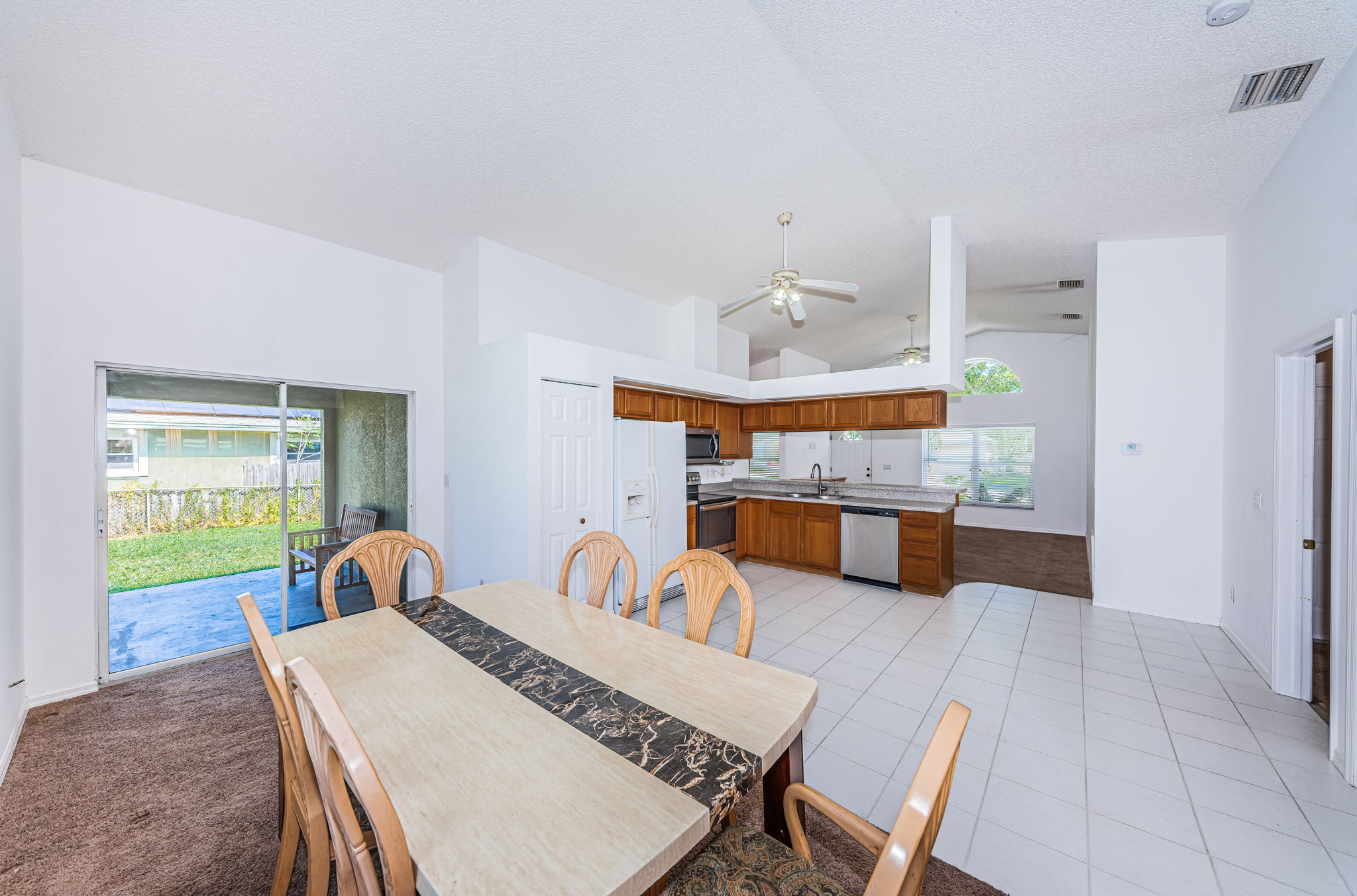 Dining Room 3-2