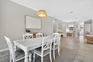 RS - Dining Room 3 of 4