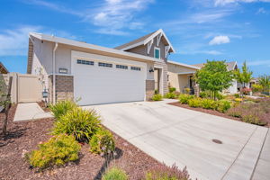 002_7073 Starburst Ln Roseville
