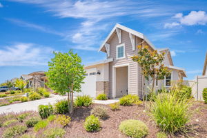 003_7073 Starburst Ln Roseville