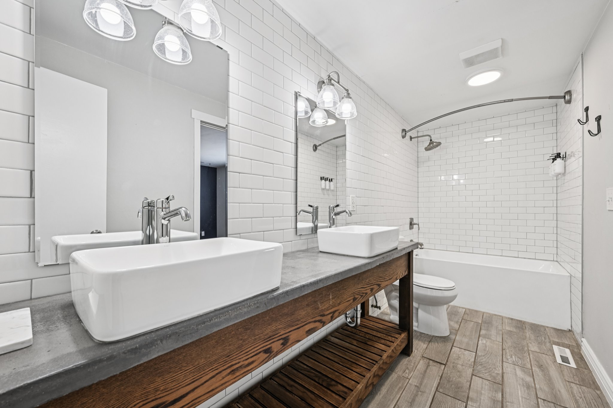 Yates St-S0802-026.jpg