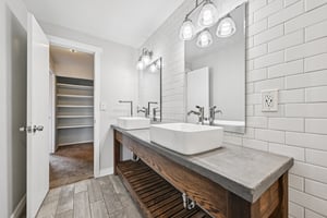 Yates St-S0802-027.jpg