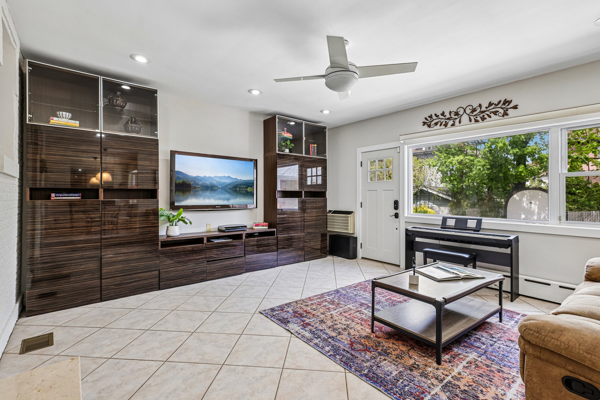 79th St-S2404-009.jpg