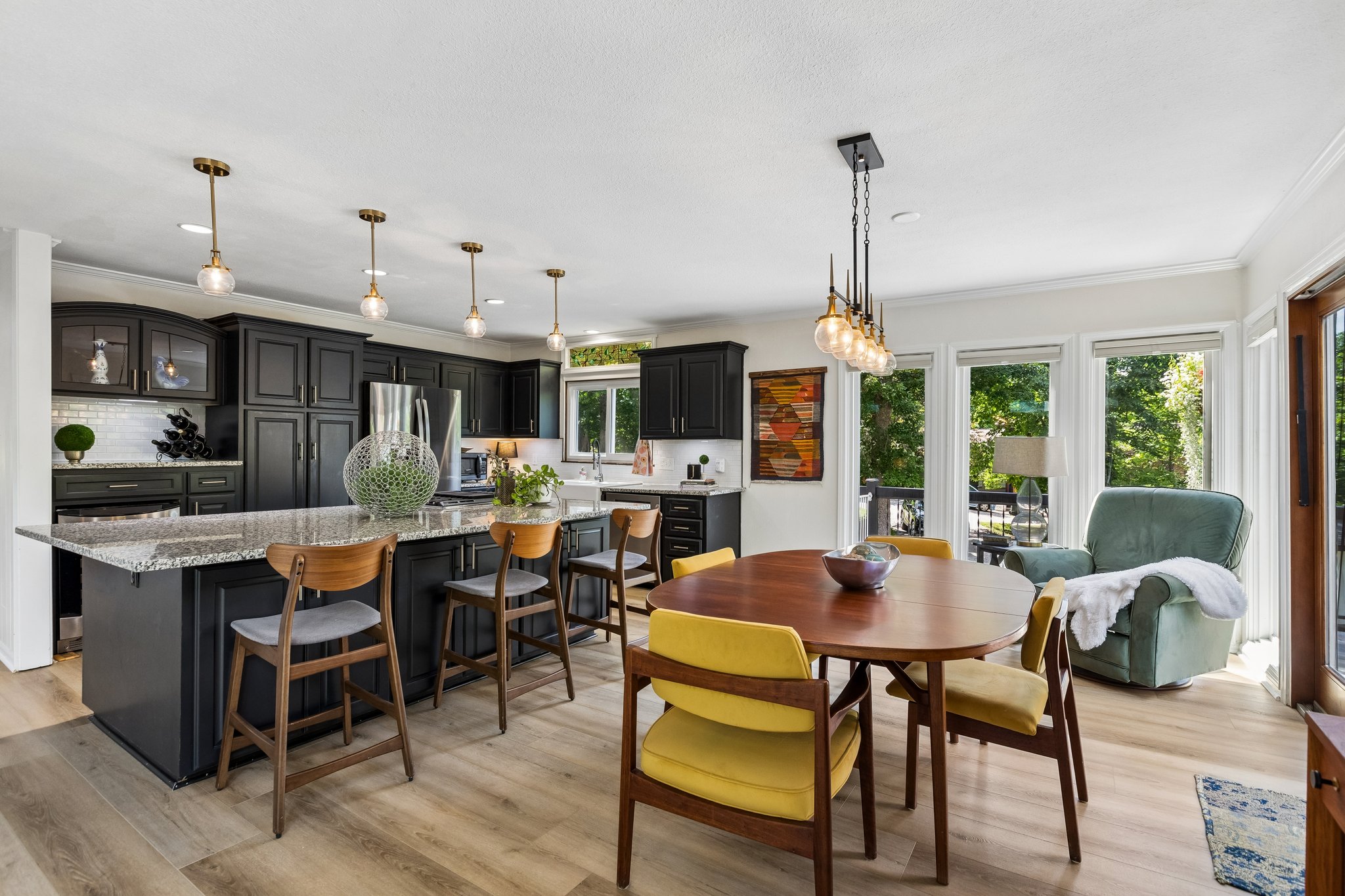 9411 - 708 Lake Forest Dr_011.jpg