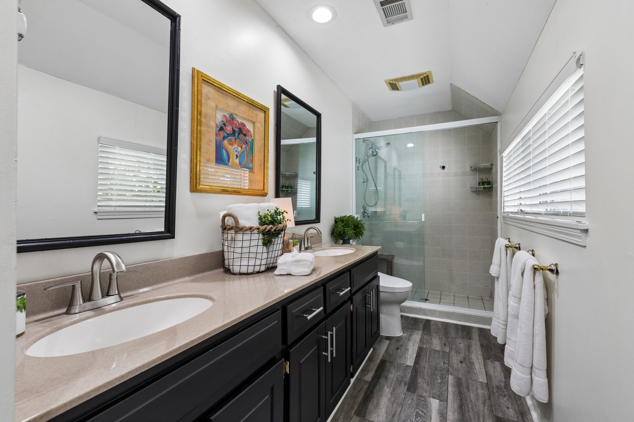 9411 - 708 Lake Forest Dr_019.jpg