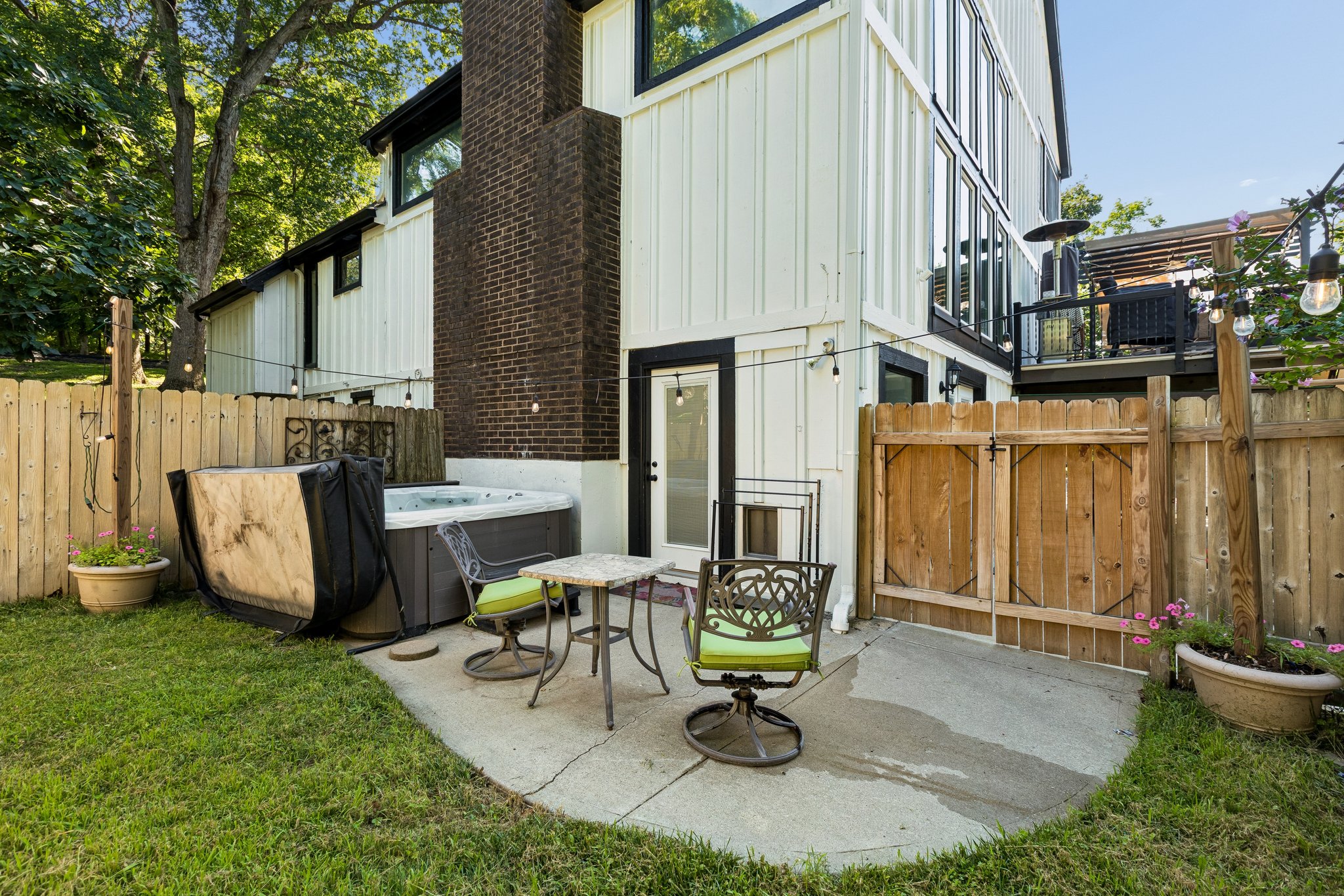 9411 - 708 Lake Forest Dr_044.jpg