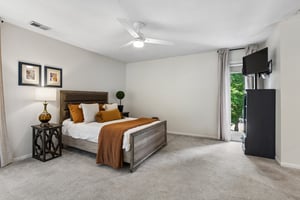 9411 - 708 Lake Forest Dr_021.jpg