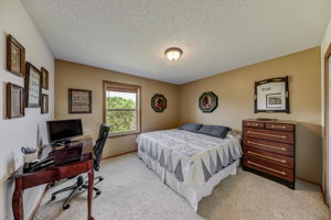 Bedroom/Office