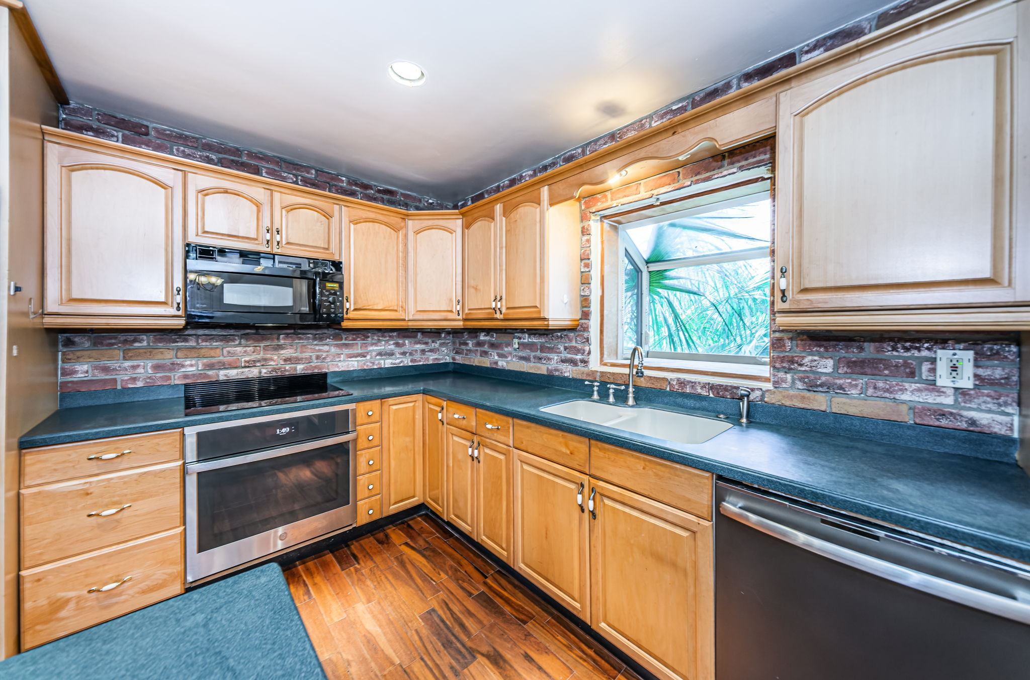 Kitchen2