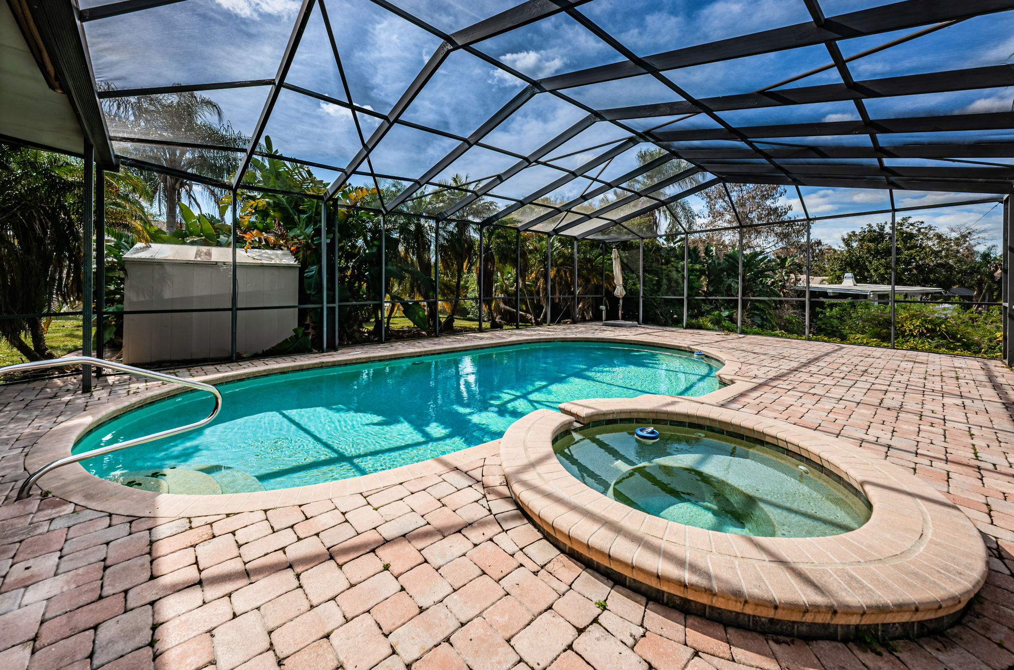 Pool2