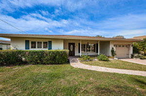 Front Exterior7