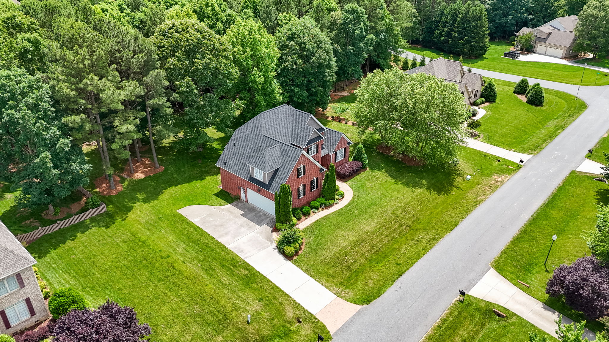 708 Old Squaw Dr-41