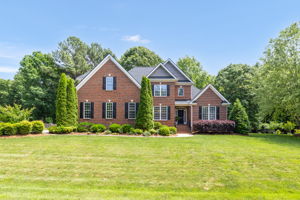 708 Old Squaw Dr-1