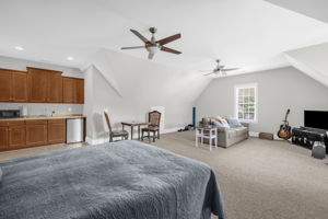 708 Old Squaw Dr-31