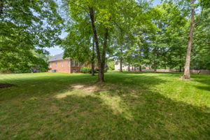 708 Old Squaw Dr-40