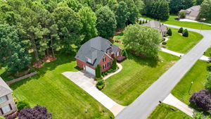 708 Old Squaw Dr-41