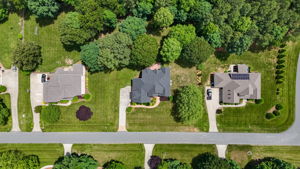 708 Old Squaw Dr-43