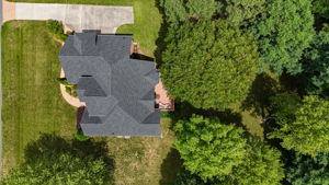 708 Old Squaw Dr-44