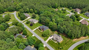 708 Old Squaw Dr-47